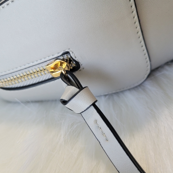 Light Gray Satchel Handbag Vegan Leather   Includes Crossbody Strap NWOT - Picture 4 of 13